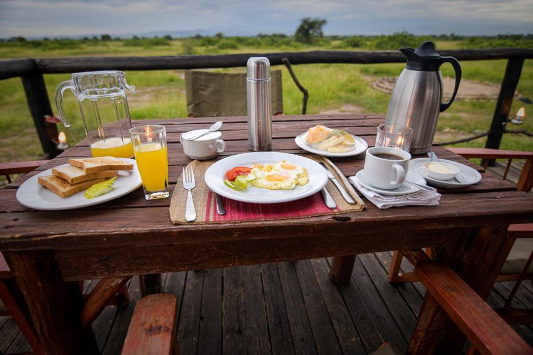 Kazinga Wilderness Safari Camp Hotel Kasese Exterior photo